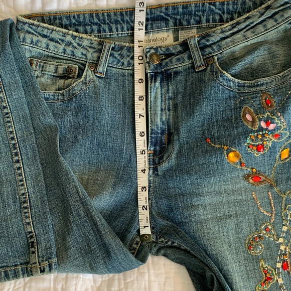 Embellished Bootcut Jeans - Picture 8 of 9